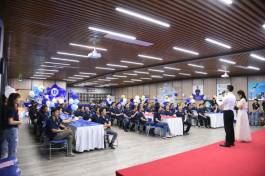 Rhinoceros Founder Qhia Nws Keeb Kwm Ntawm Kev Ua Lag Luam Thiab Cov Neeg Ua ...