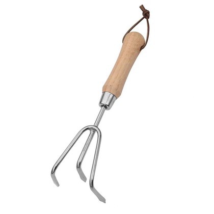 Peb Prong Cultivator